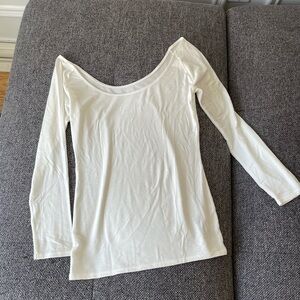 GU white boat neck style heat top